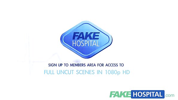 ჰუკერს და ქალ რაინდს აქვთ ლესბოსური სიყვარულის აქტი საერთო საცხოვრებელში