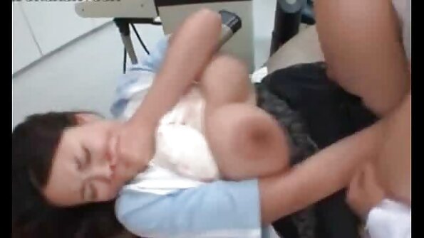 Fucking ძუძუები და მჭიდრო cunt ლამაზი milf